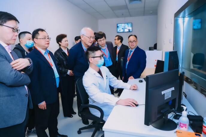 无液氦磁共振重大成果落地，医疗器械材料生产应用示范平台建设进展汇报在京召开